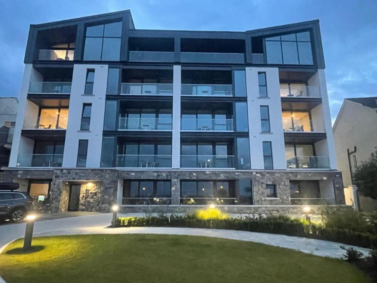 Shoreline Apartments Galway Exteriör bild