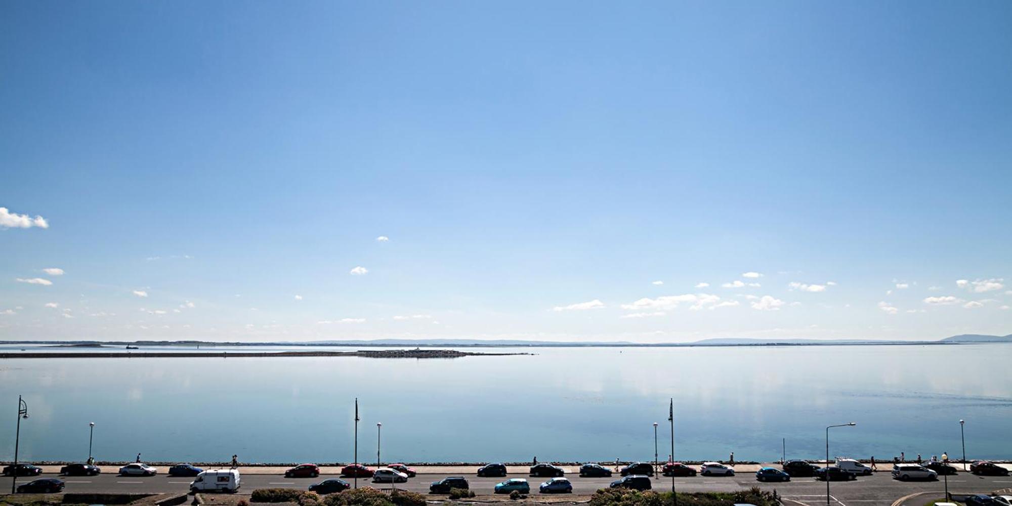 Shoreline Apartments Galway Exteriör bild