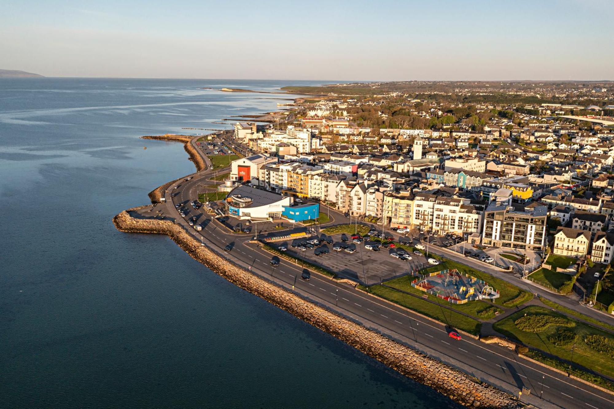 Shoreline Apartments Galway Exteriör bild