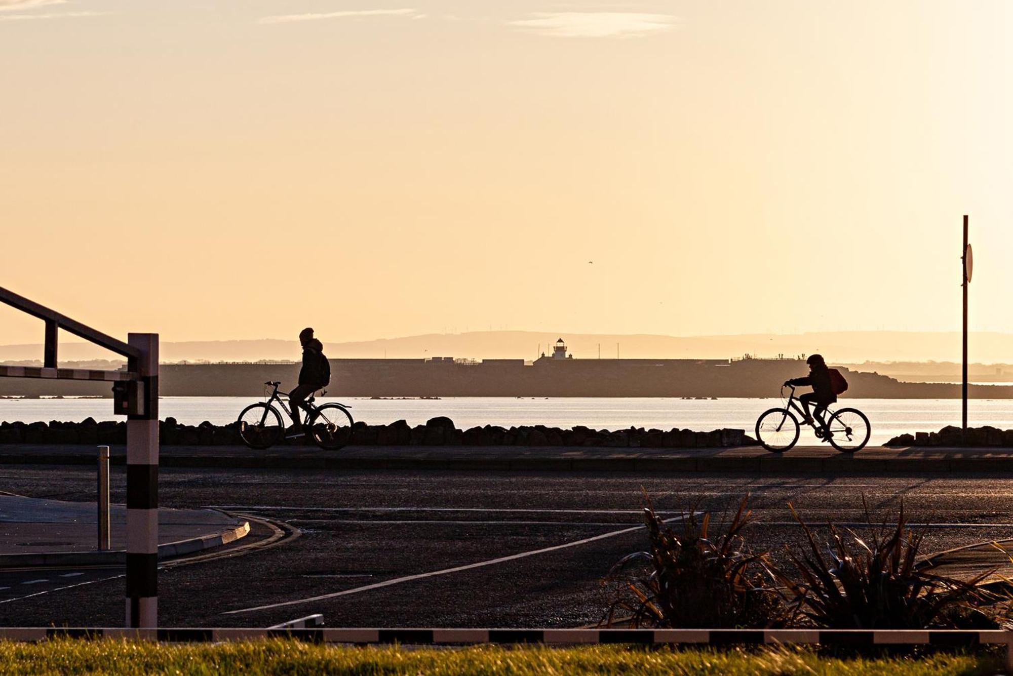 Shoreline Apartments Galway Exteriör bild