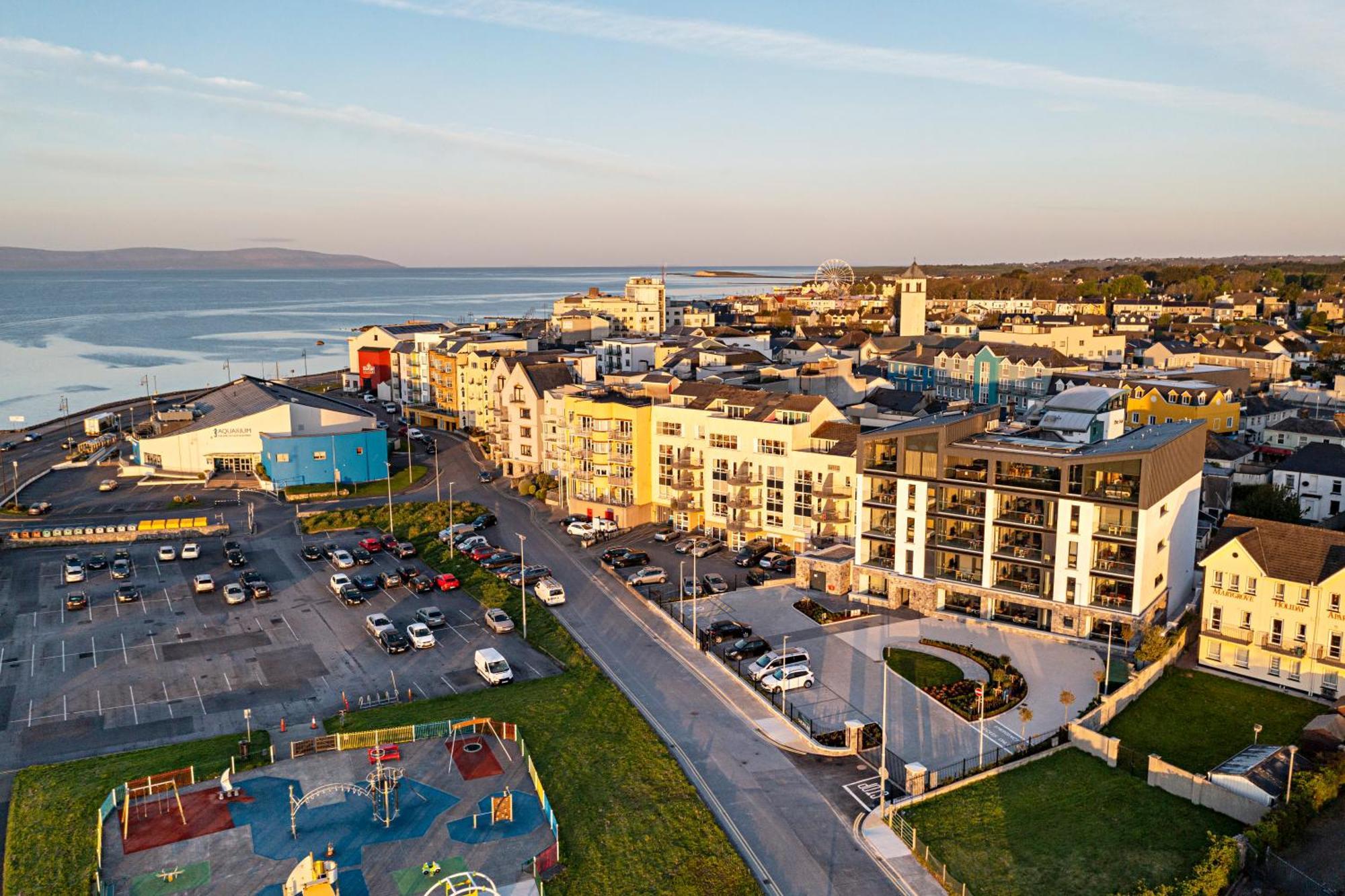 Shoreline Apartments Galway Exteriör bild